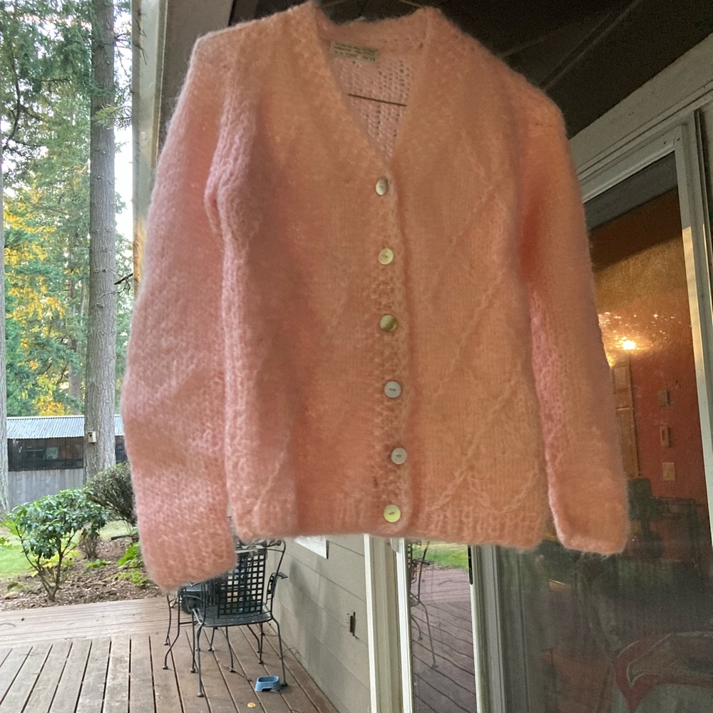 Vintage Italian Handknit Girls Mohair sweater. Size 14.